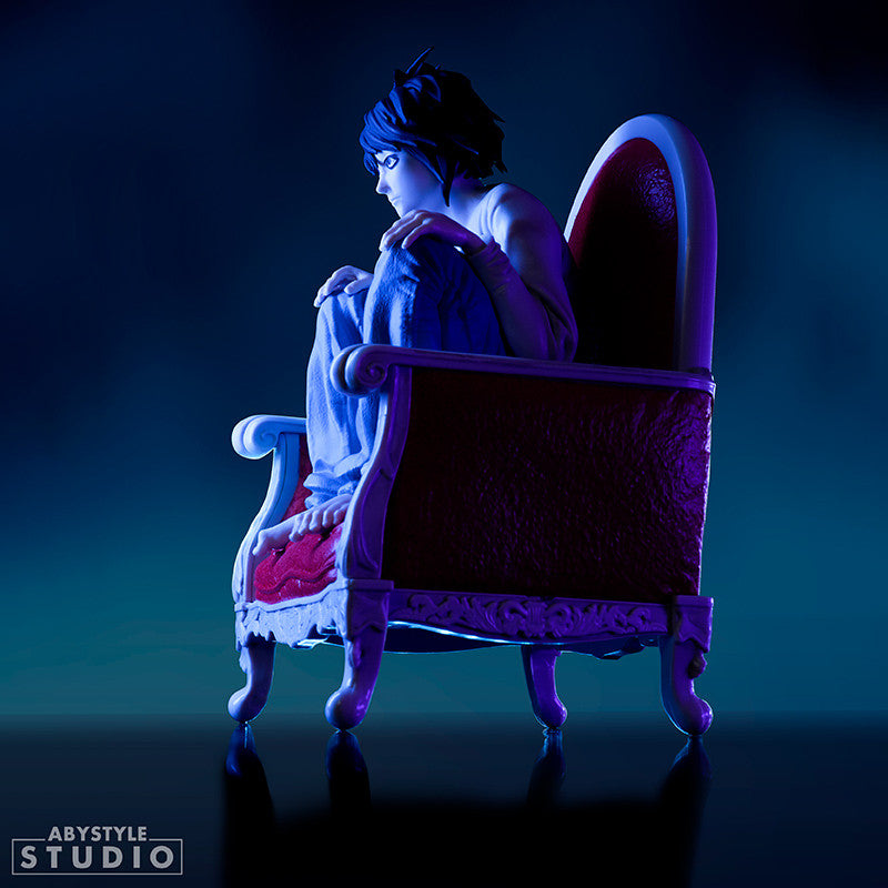 Death Note - L Lawliet Armchair SFC Figur (ABYstyle Studio - 15 cm)